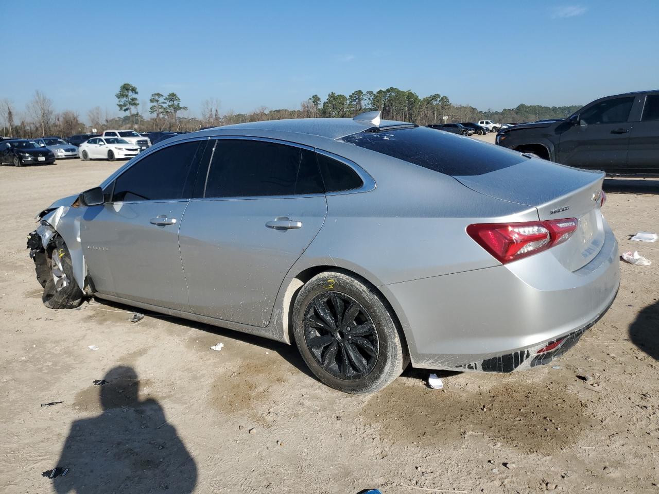 2021 Chevrolet Malibu - Image 2