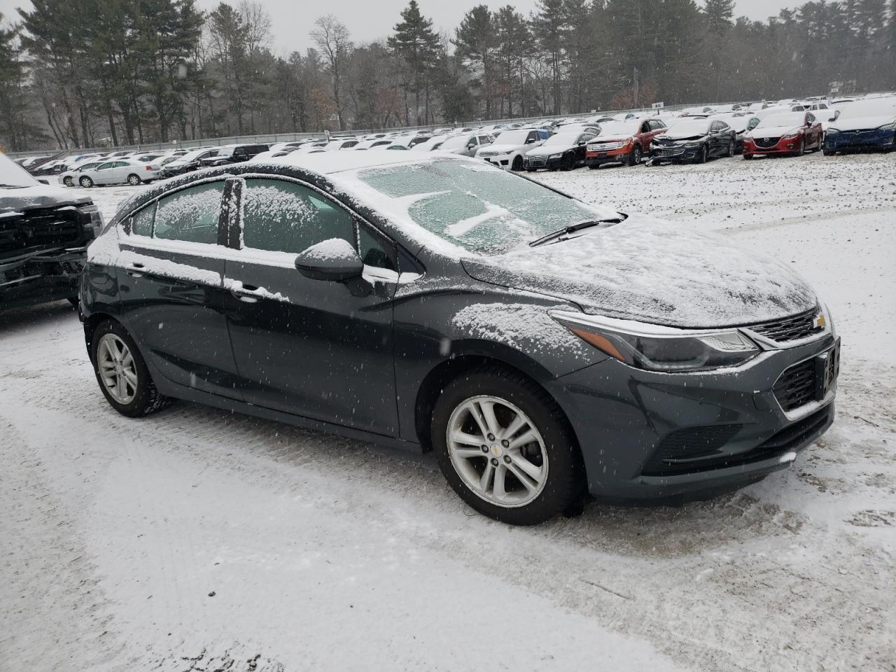2017 Chevrolet Cruze - Image 4