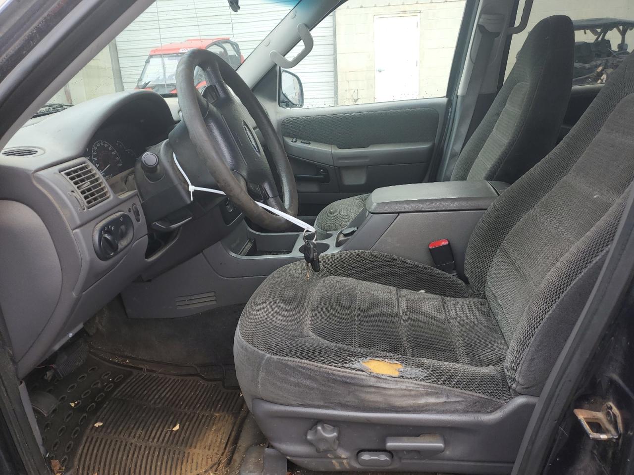 2002 Ford Explorer - Image 7