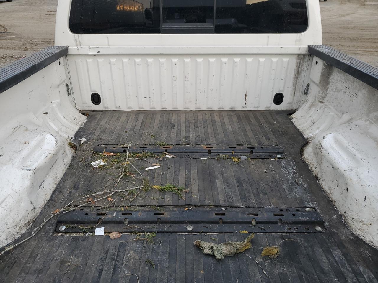 2014 Ford F350 - Image 10