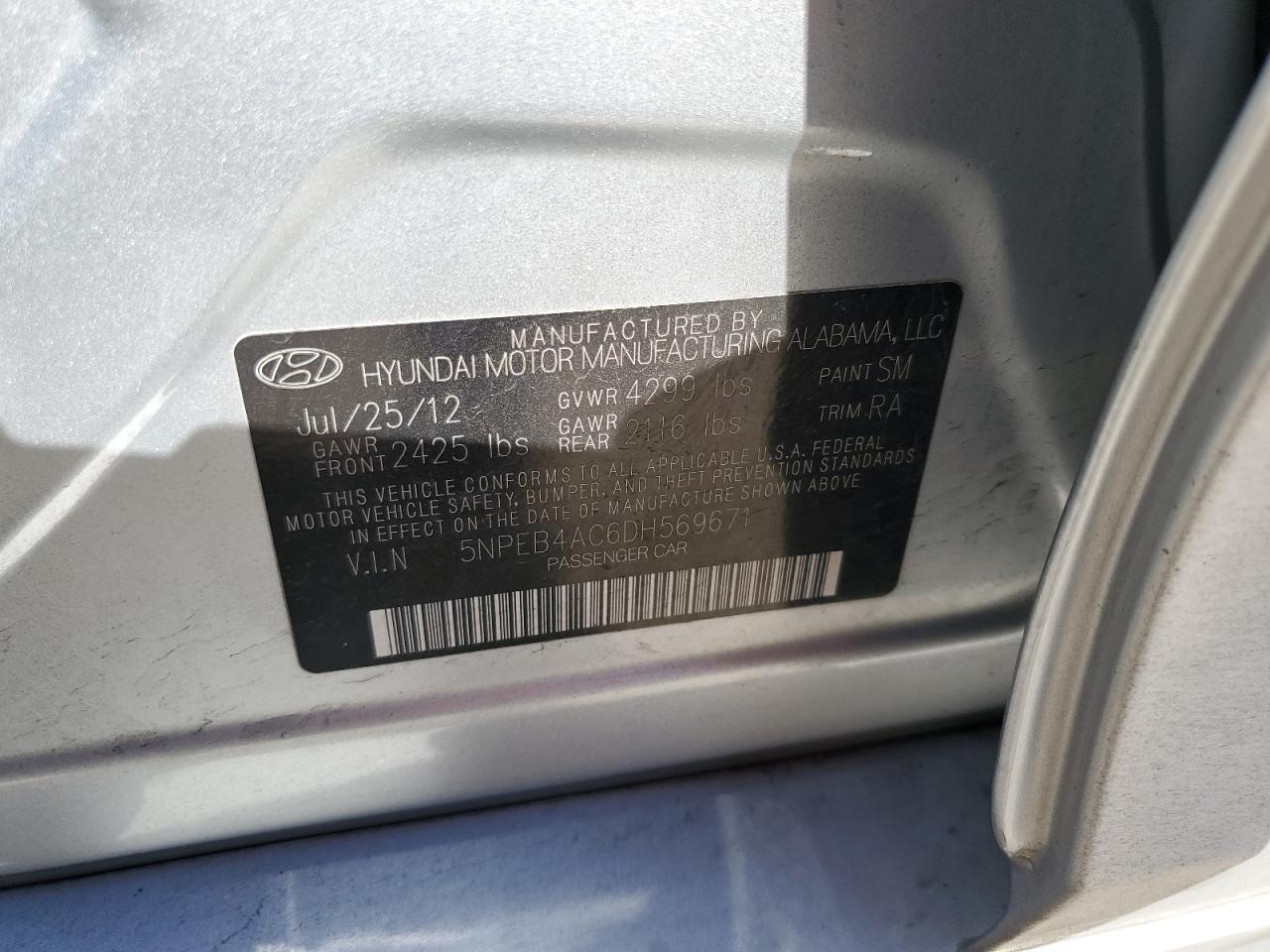 2013 Hyundai Sonata - Image 14