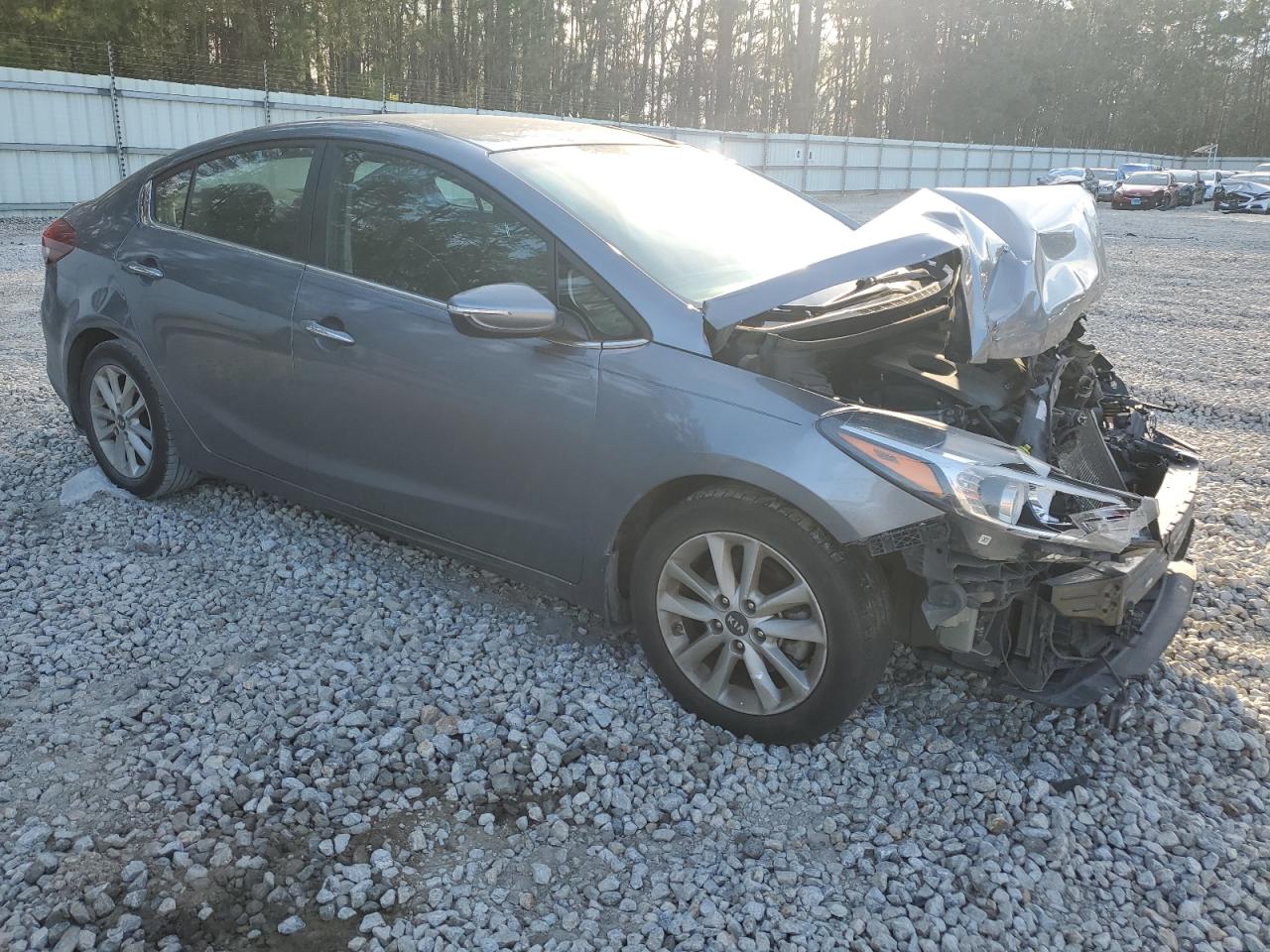 2017 Kia Forte - Image 4