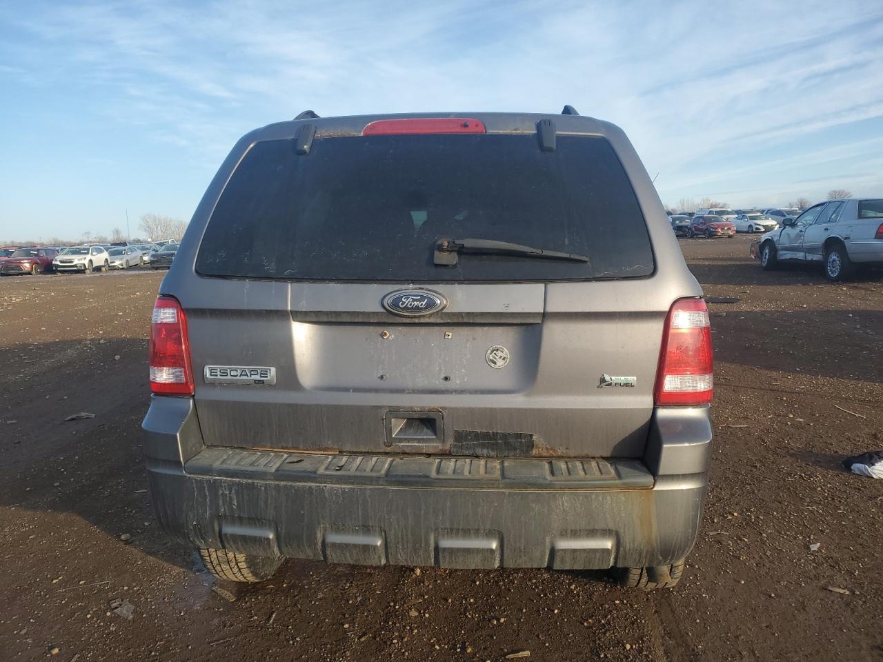 2010 Ford Escape - Image 6