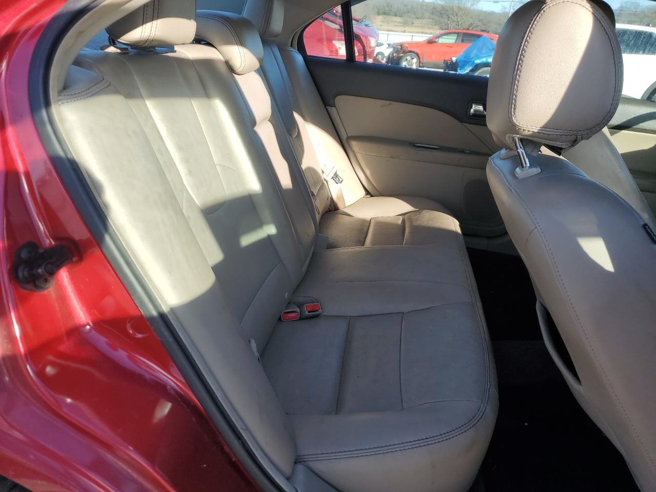 2012 Ford Fusion - Image 10