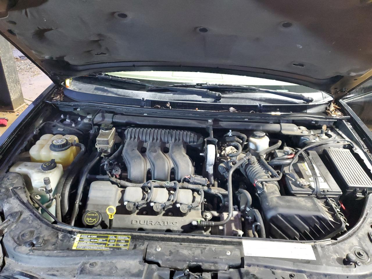 2005 Ford Five Hundred - Image 11