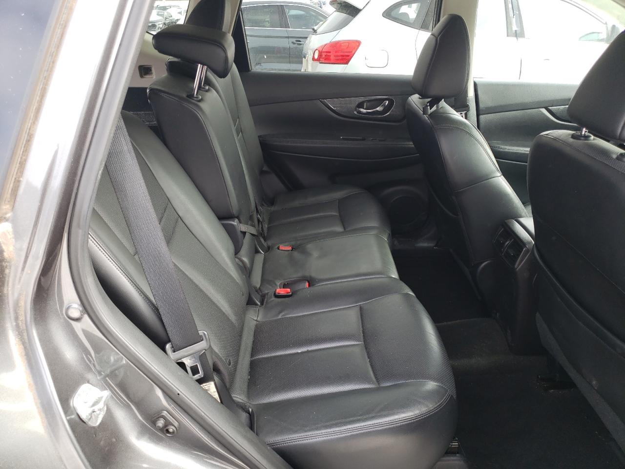 2014 Nissan Rogue - Image 10
