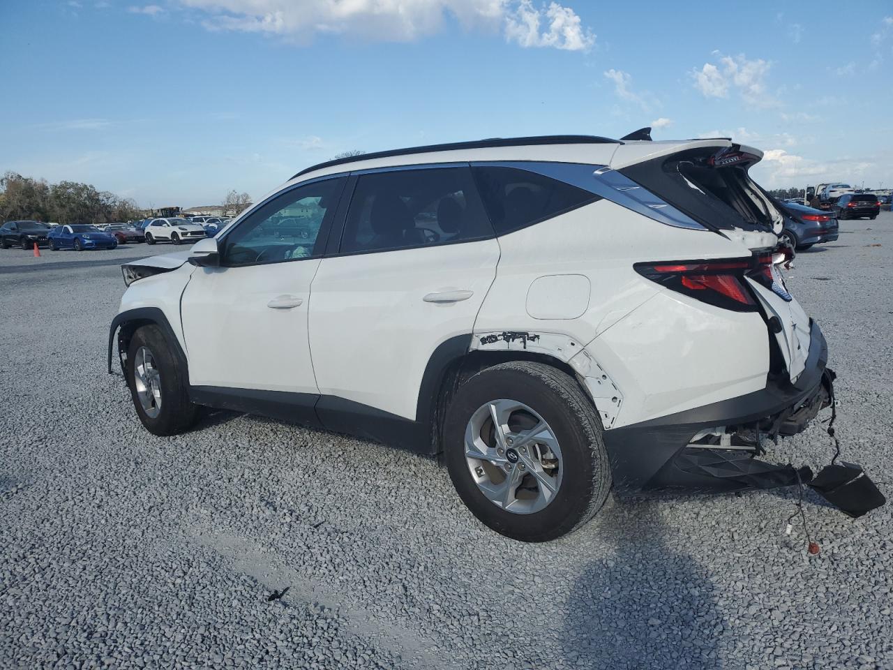 2024 Hyundai Tucson - Image 2