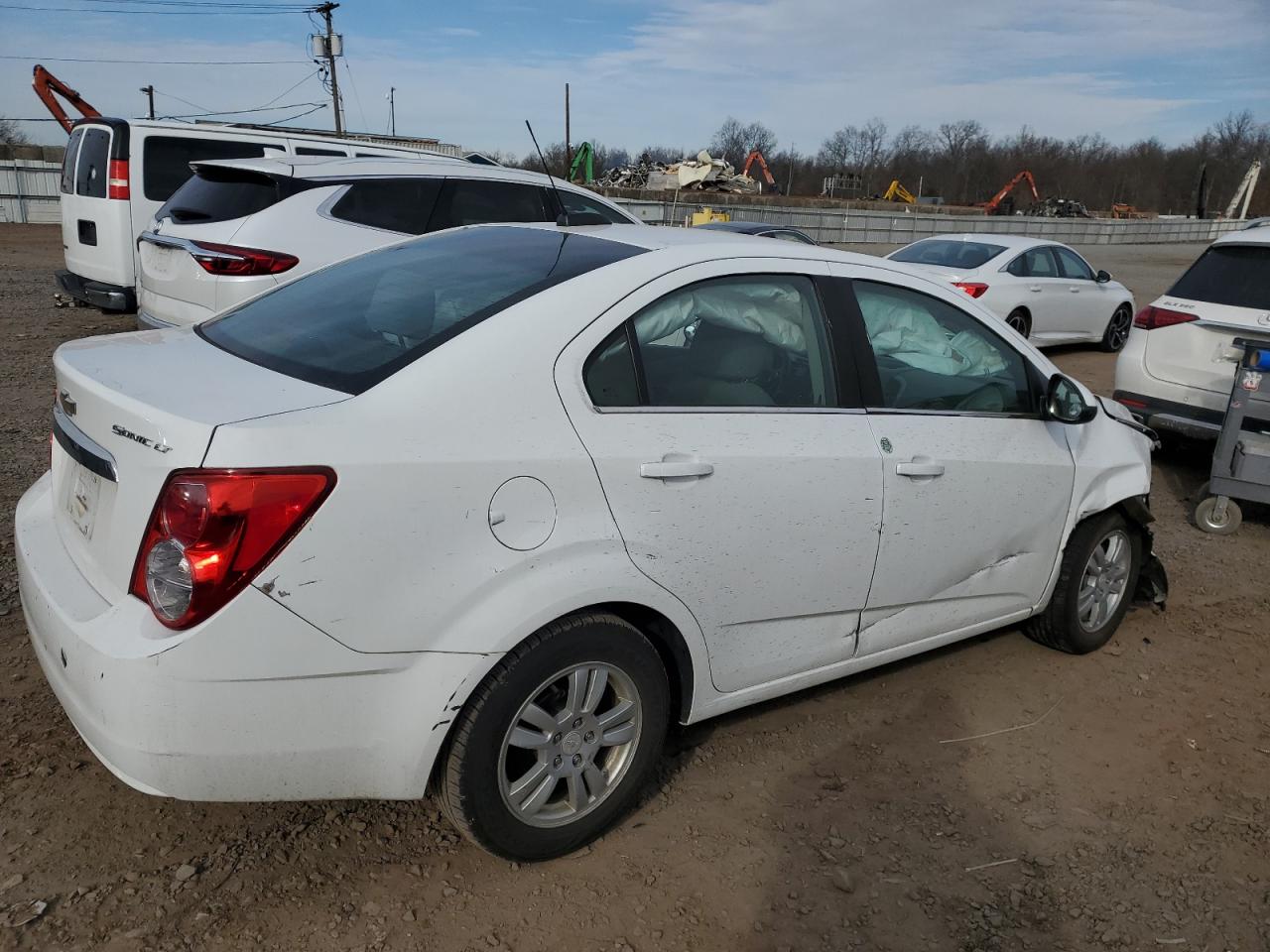 2016 Chevrolet Sonic - Image 3