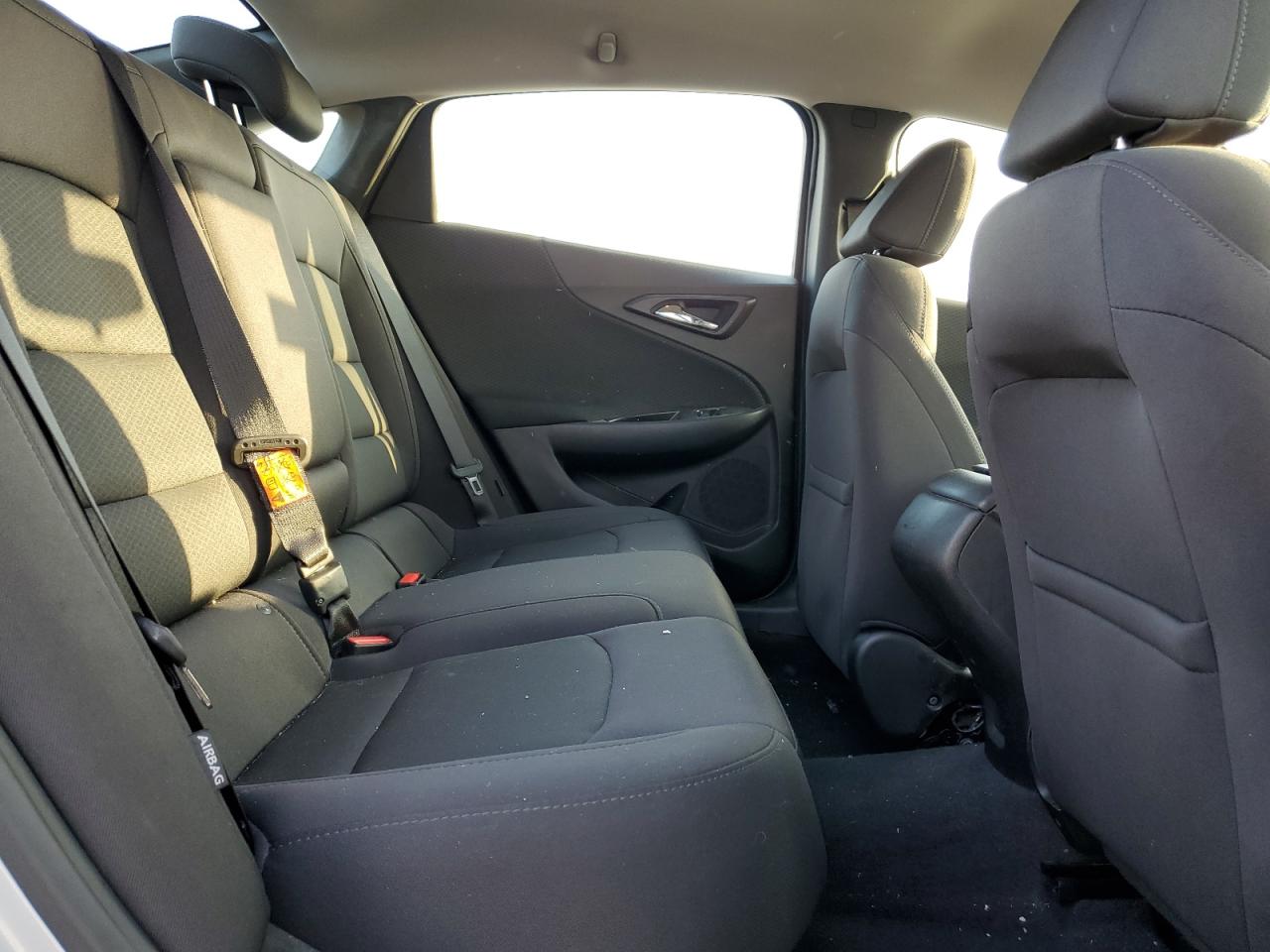 2017 Chevrolet Malibu - Image 10