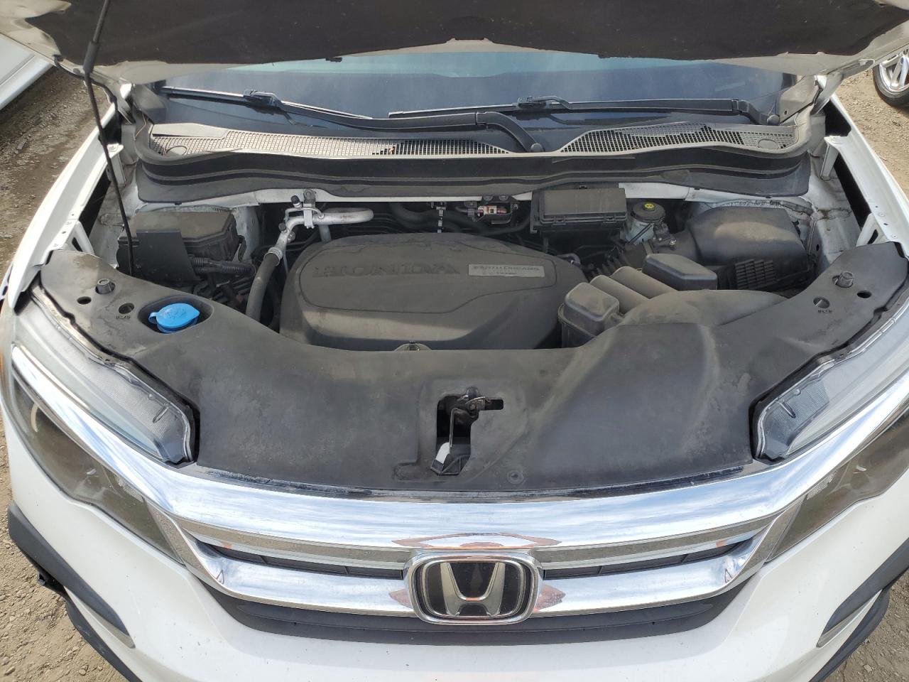 2019 Honda Pilot - Image 13