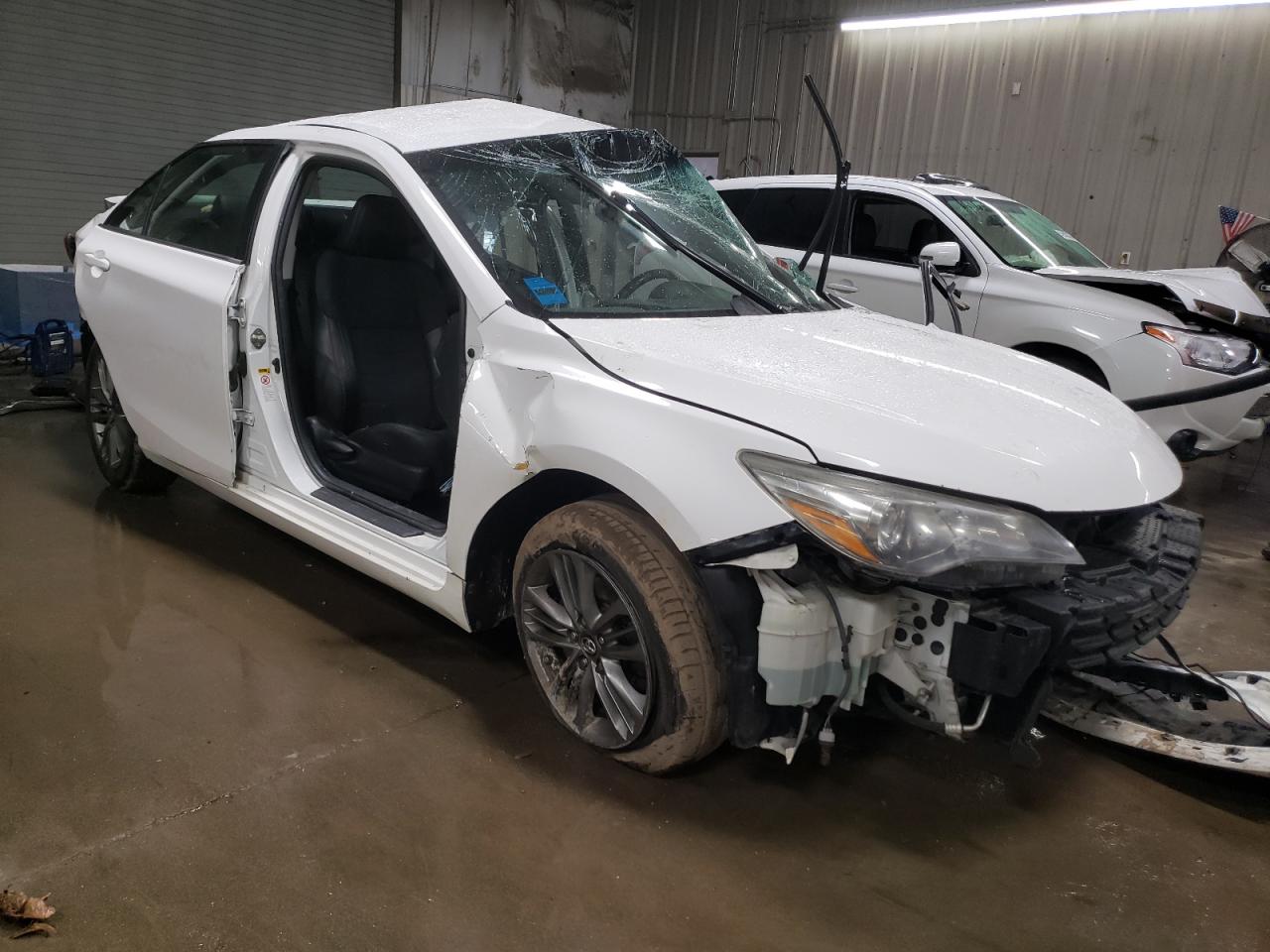 2016 Toyota Camry - Image 4