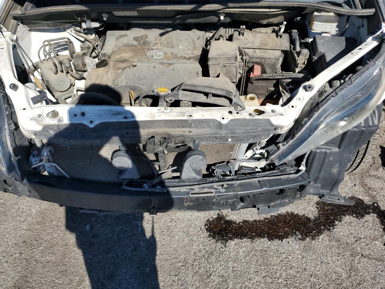 2015 Toyota Sienna - Image 12