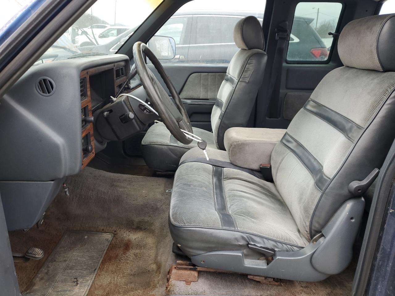 1990 Dodge Dakota - Image 7