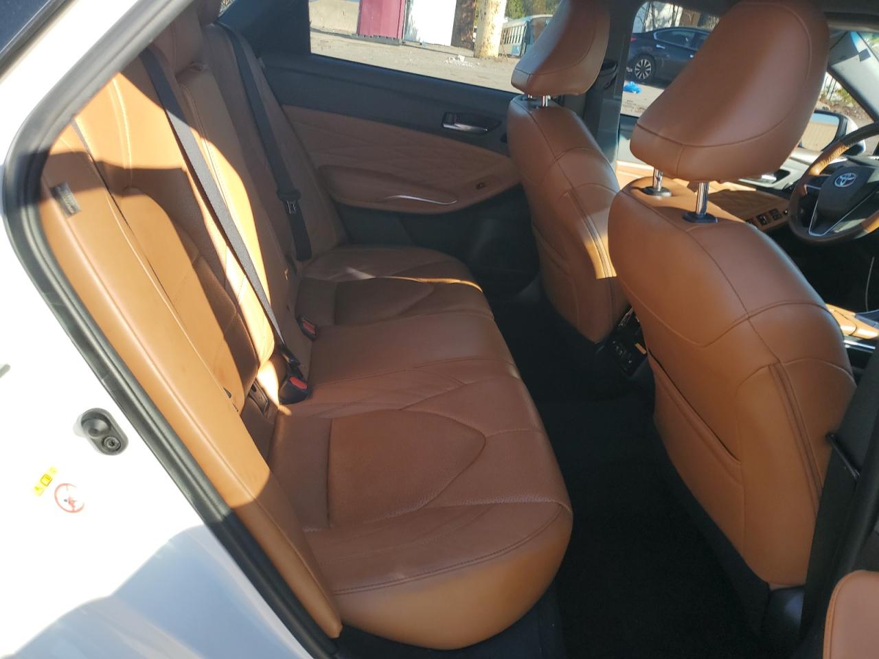 2019 Toyota Avalon - Image 10