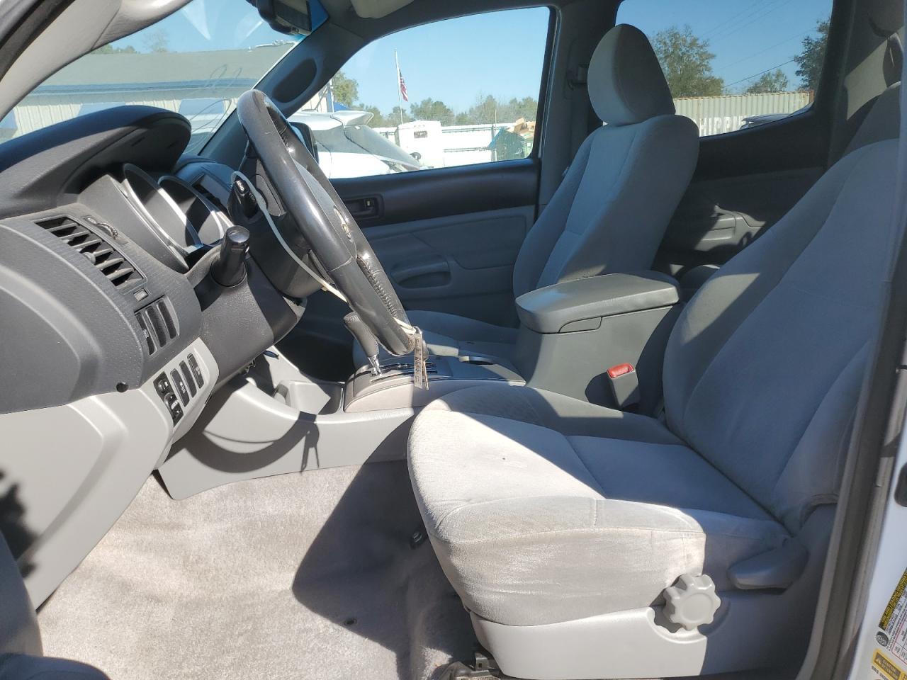 2010 Toyota Tacoma - Image 7