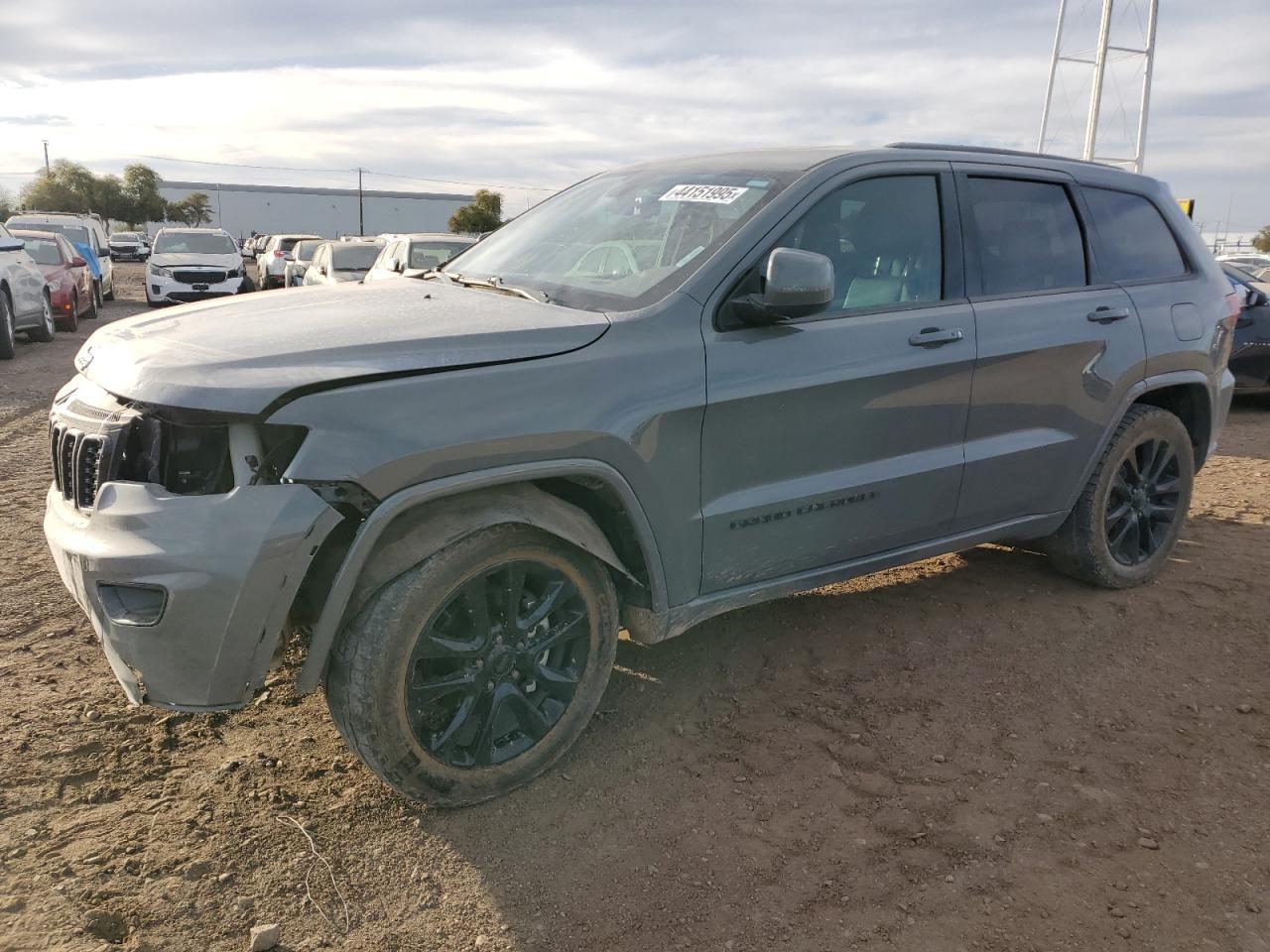 2019 Jeep Grand Cherokee Laredo for Sale in Phoenix, AZ - Front End