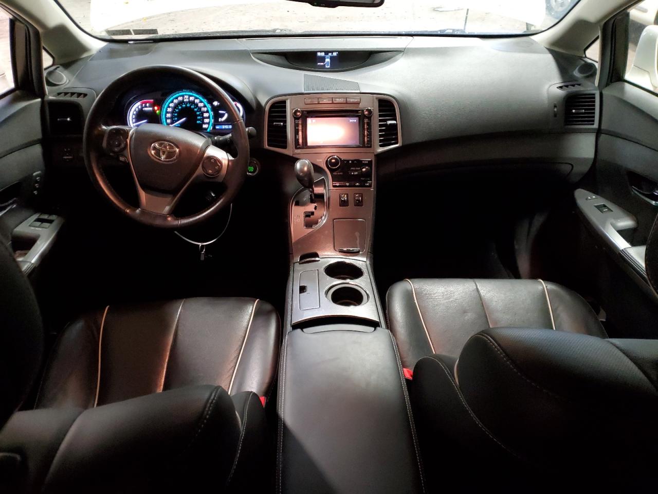 2013 Toyota Venza - Image 8