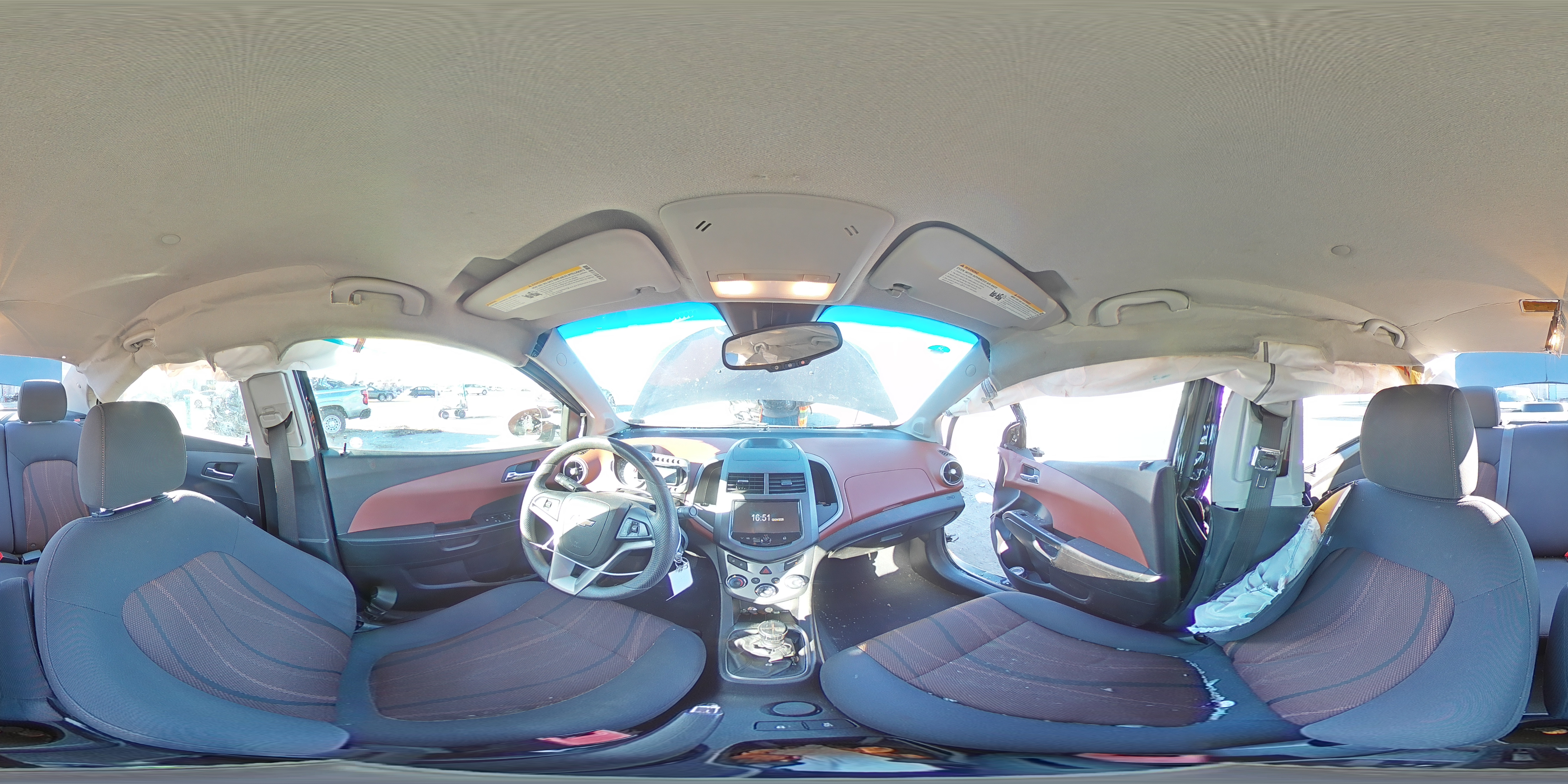 2013 Chevrolet Sonic - Image 12