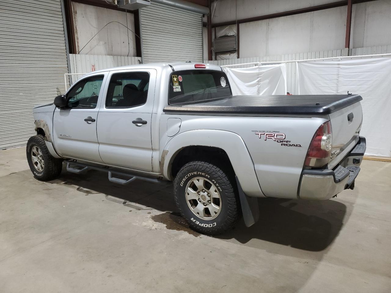 2011 Toyota Tacoma - Image 2