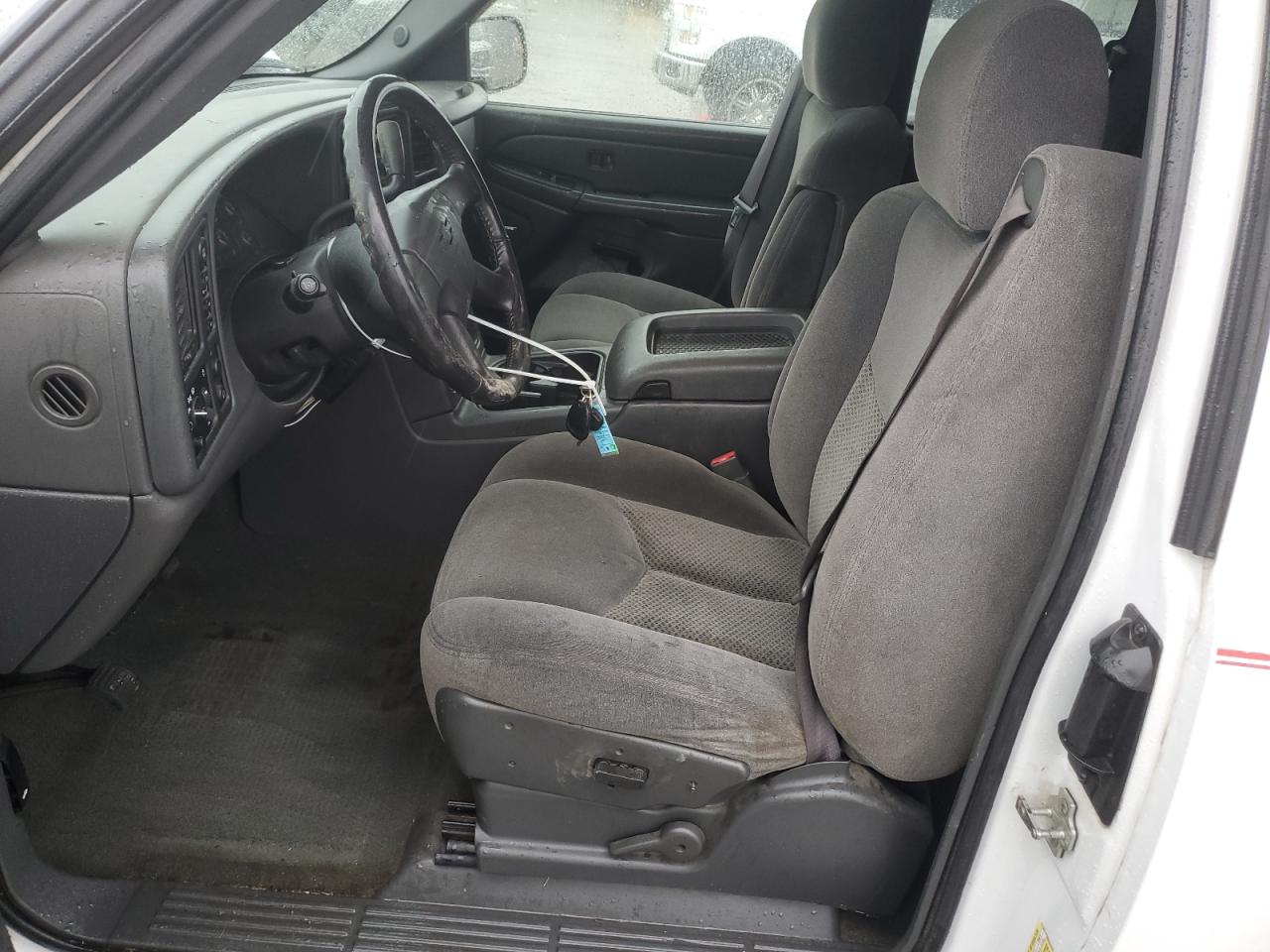 2006 Chevrolet Silverado - Image 7