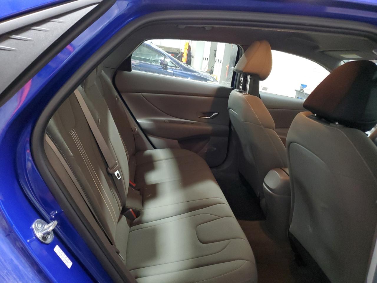 2023 Hyundai Elantra - Image 10