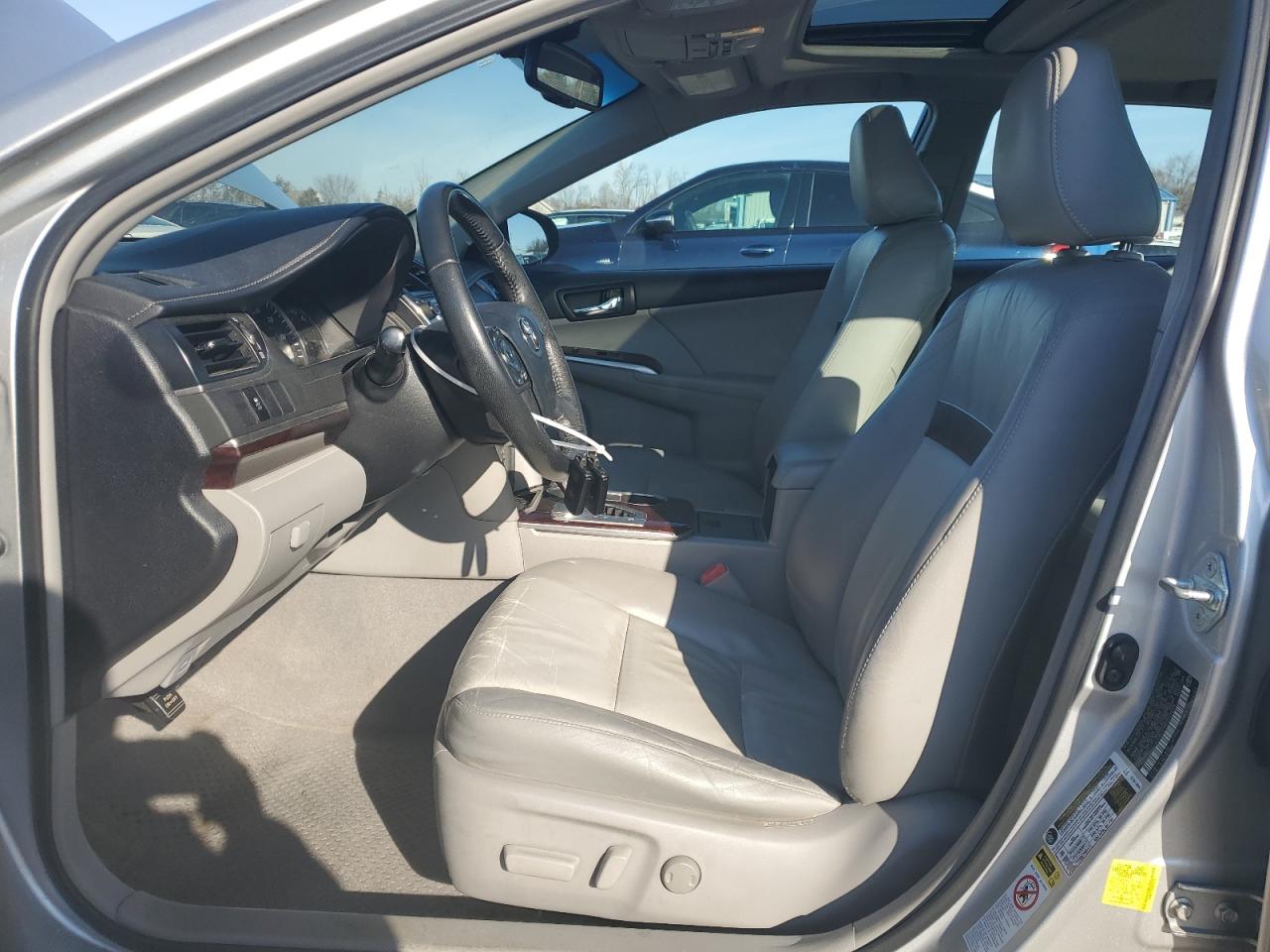 2012 Toyota Camry - Image 7
