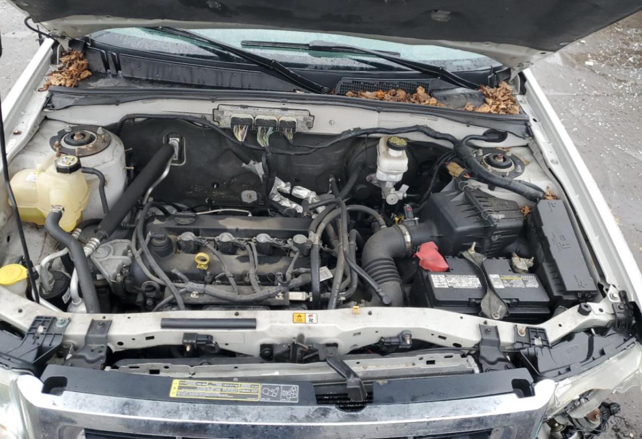 2009 Ford Escape - Image 12