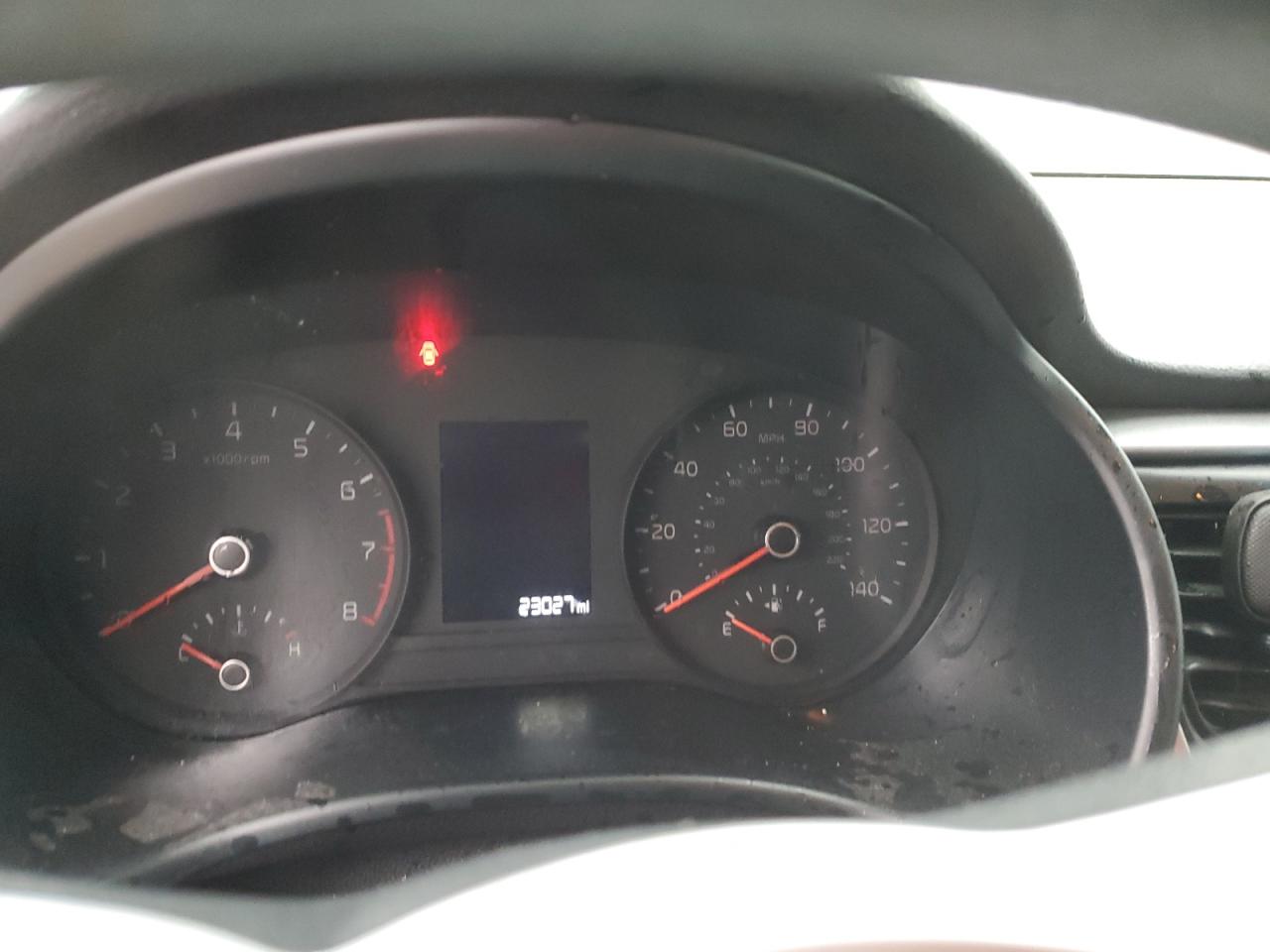 2022 Kia Rio - Image 9