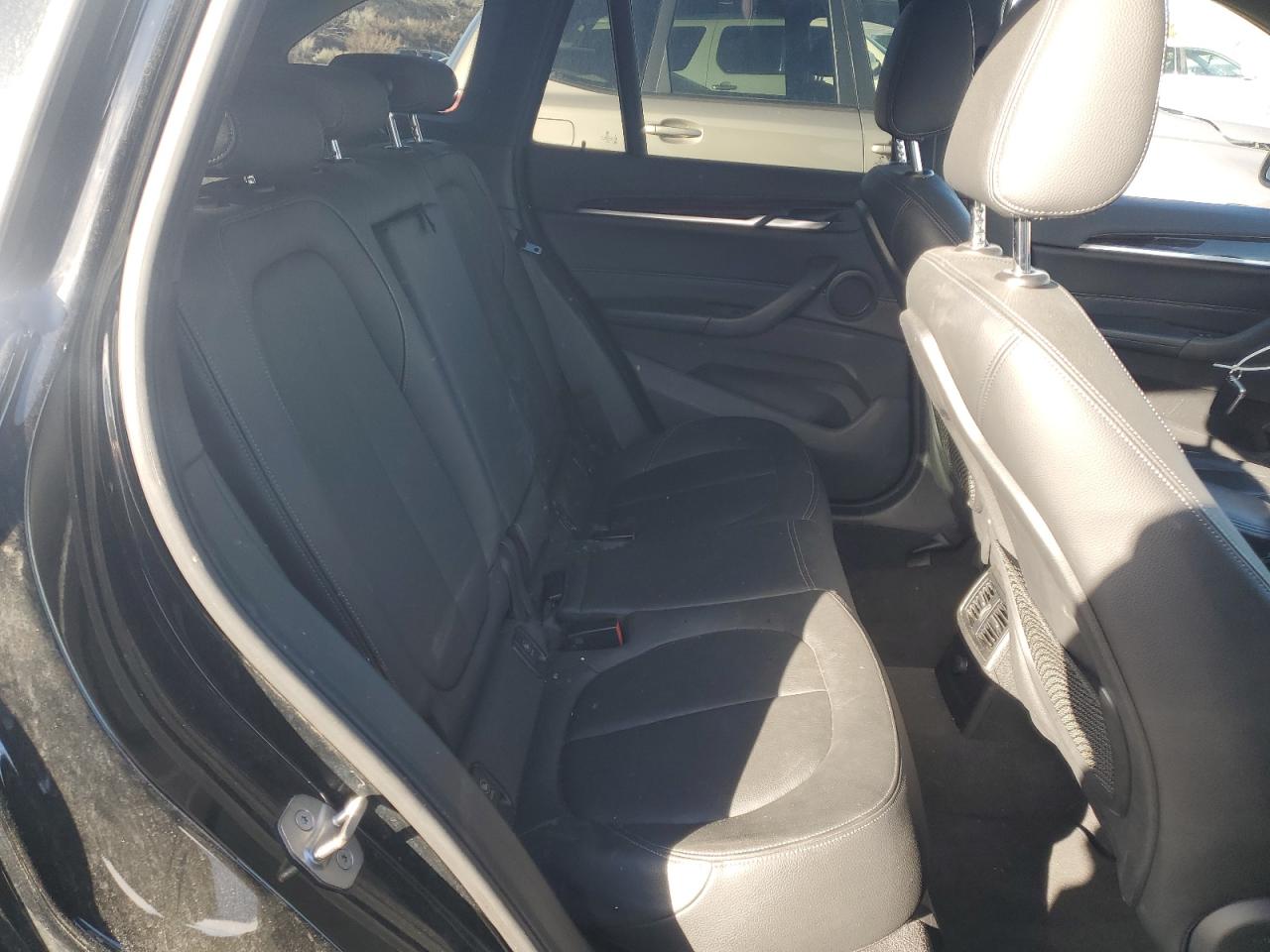 2016 BMW X1 - Image 10