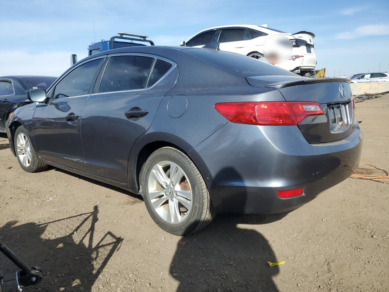 2013 Acura ILX - Image 2