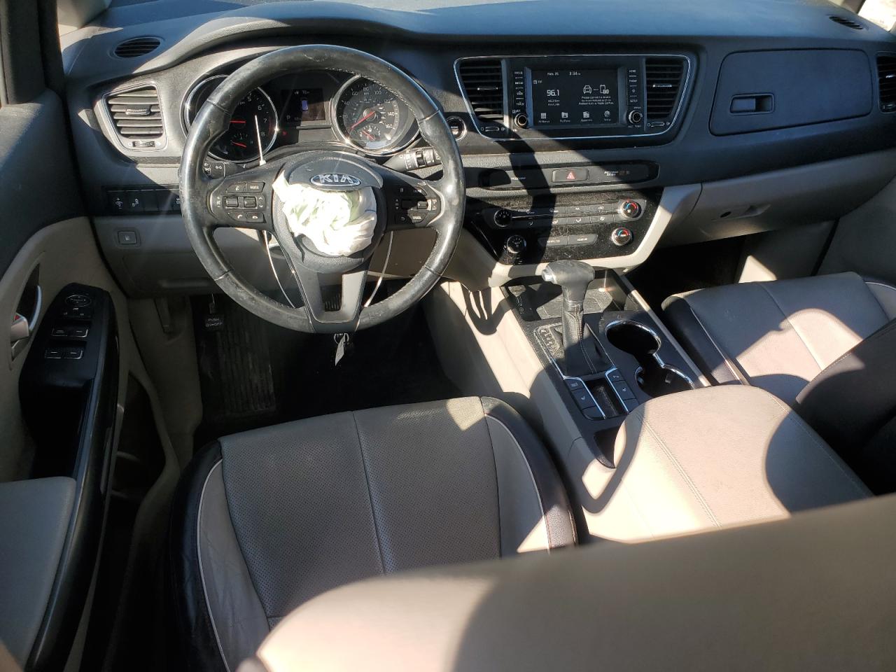 2020 Kia Sedona - Image 8