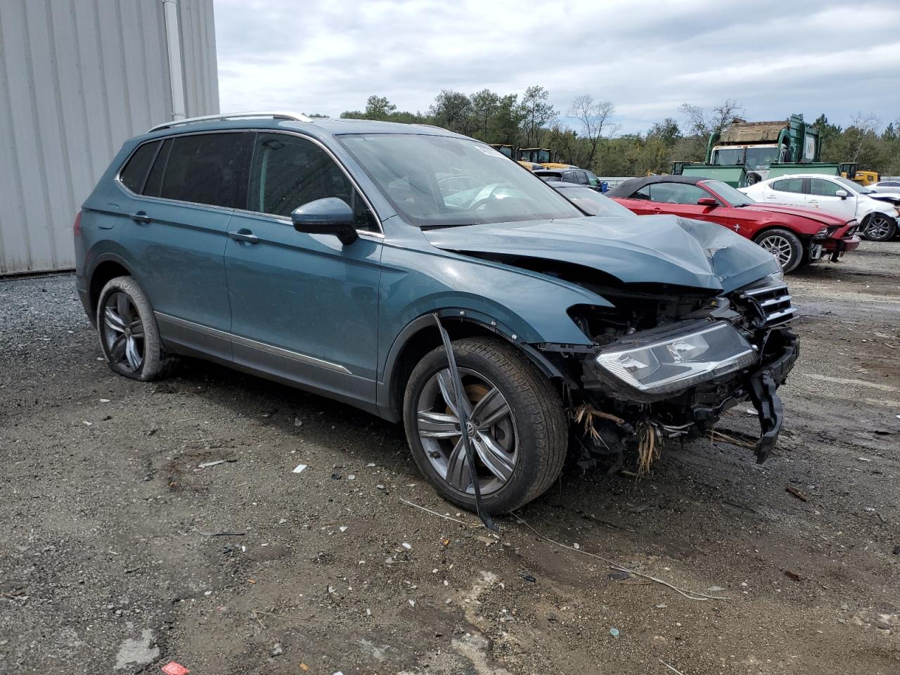 2020 Volkswagen Tiguan - Image 4