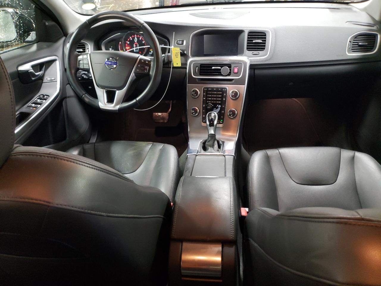 2017 Volvo S60 - Image 8