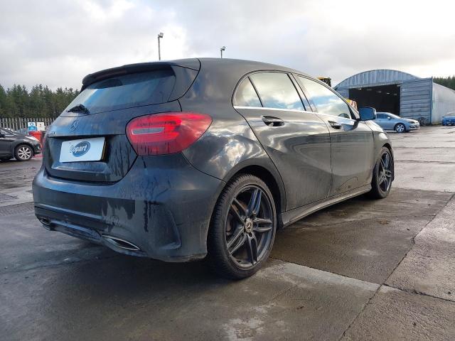 2017 MERCEDES BENZ A 180 D AM