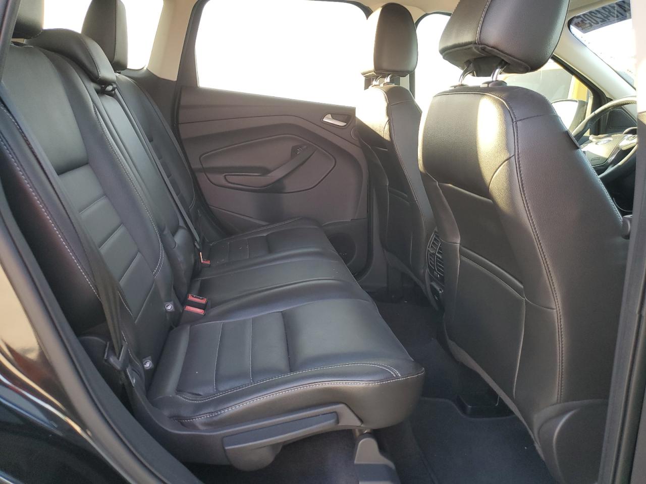 2015 Ford Escape - Image 11