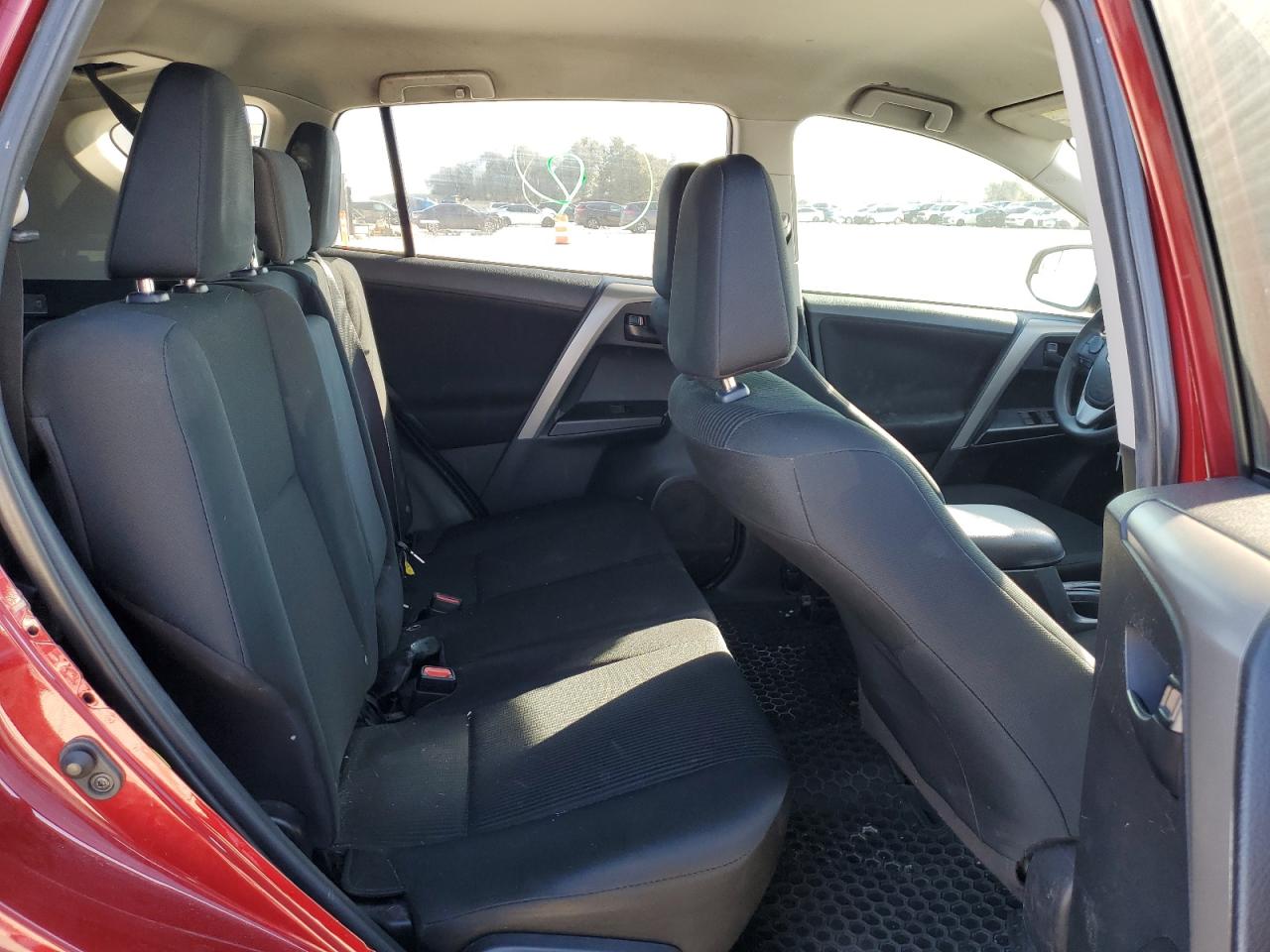 2018 Toyota RAV 4 - Image 11
