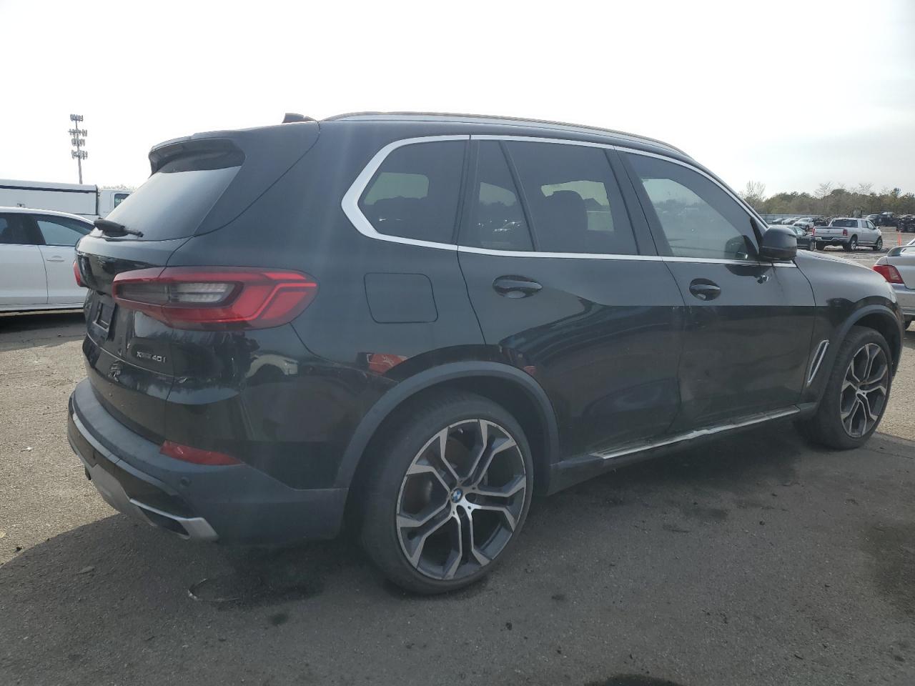 2019 BMW X5 - Image 3