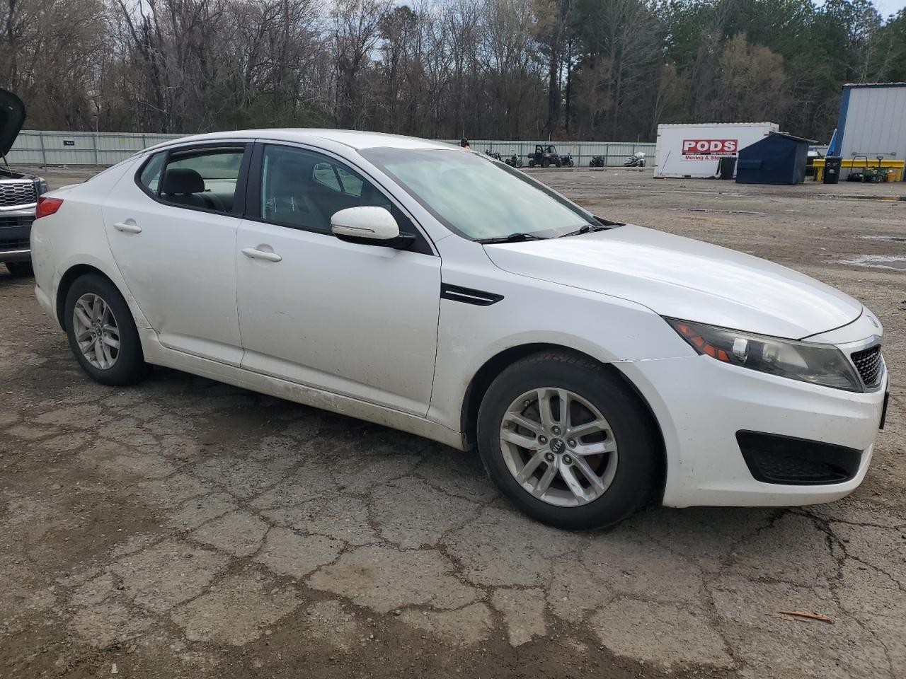 2011 Kia Optima - Image 4