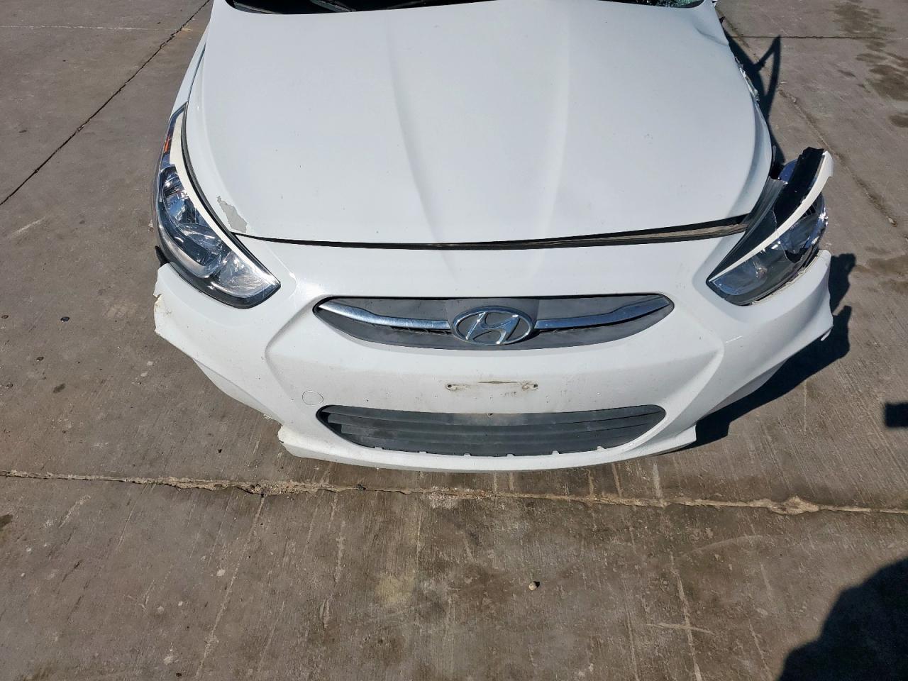 2017 Hyundai Accent - Image 12