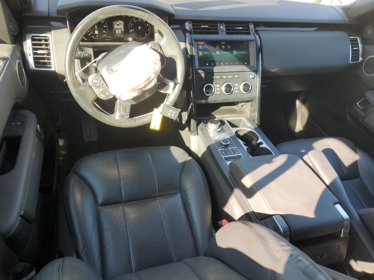 2018 Land Rover Discovery - Image 8