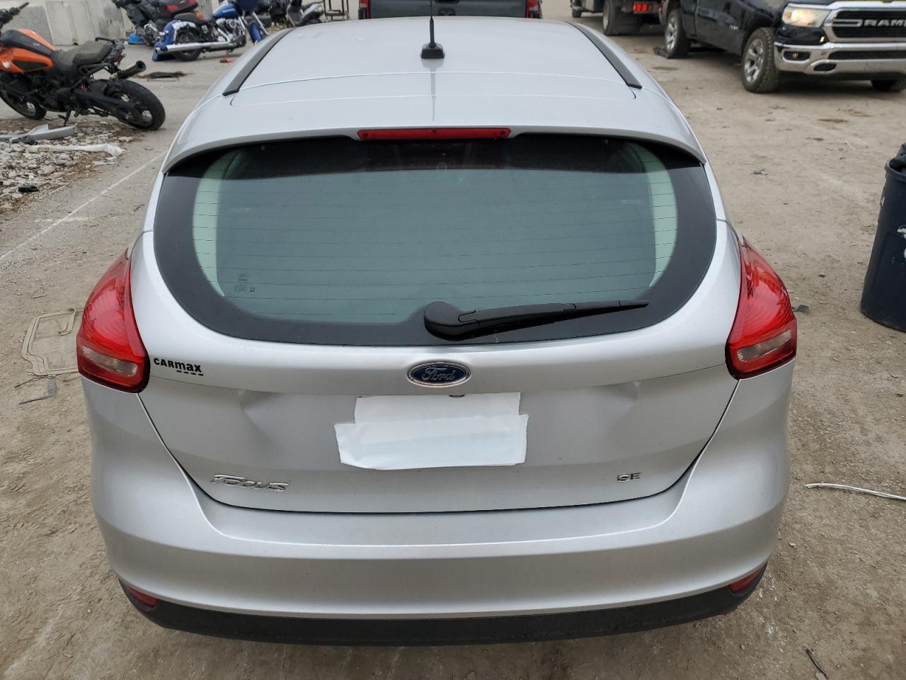 2017 Ford Focus - Image 6