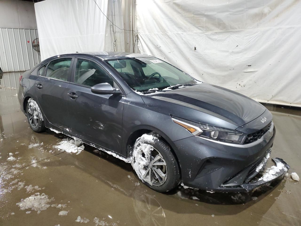 2023 Kia Forte - Image 4