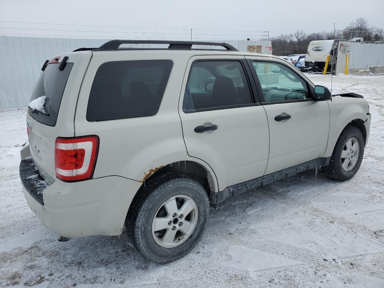 2009 Ford Escape - Image 3