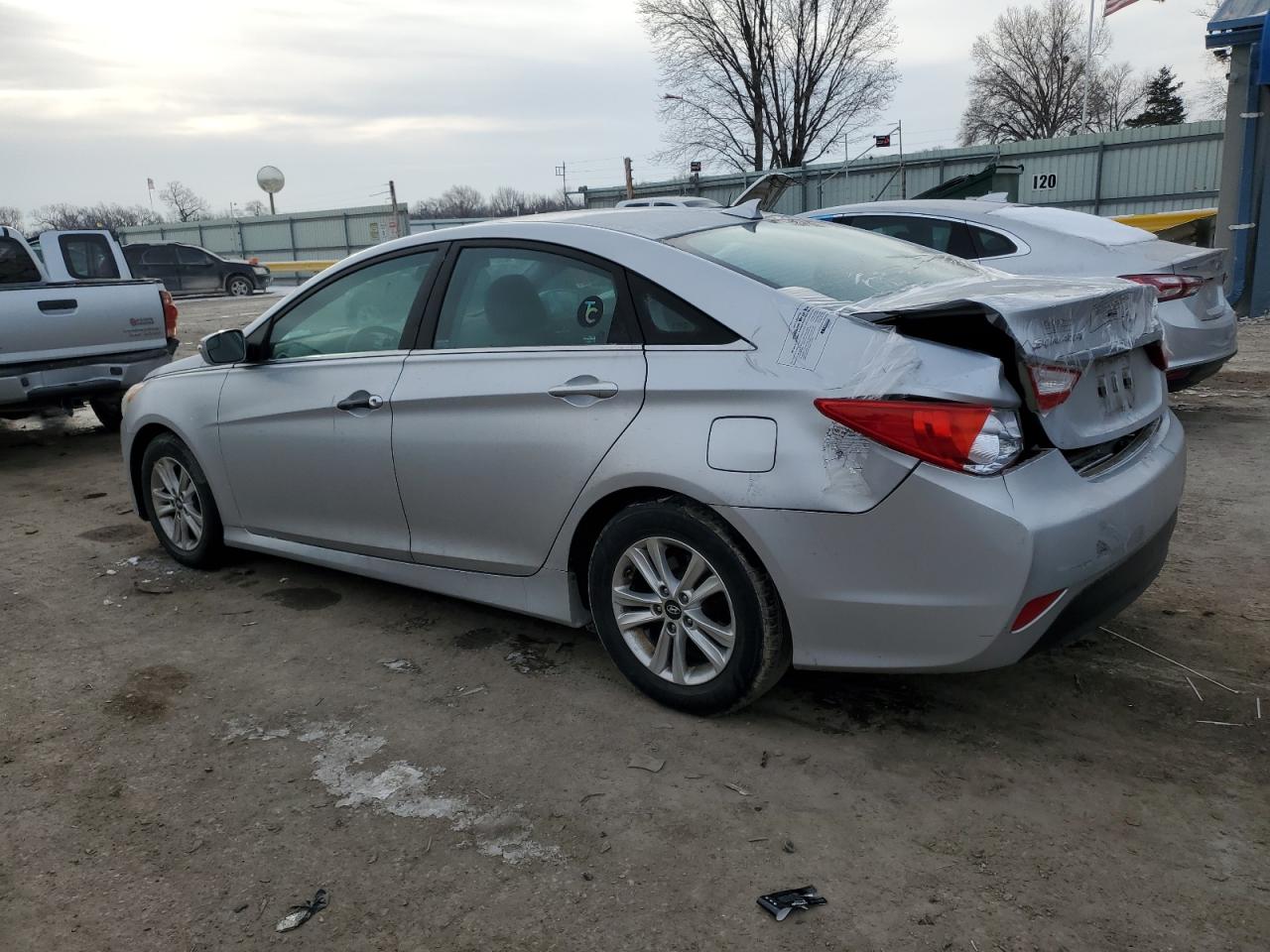 2014 Hyundai Sonata - Image 2