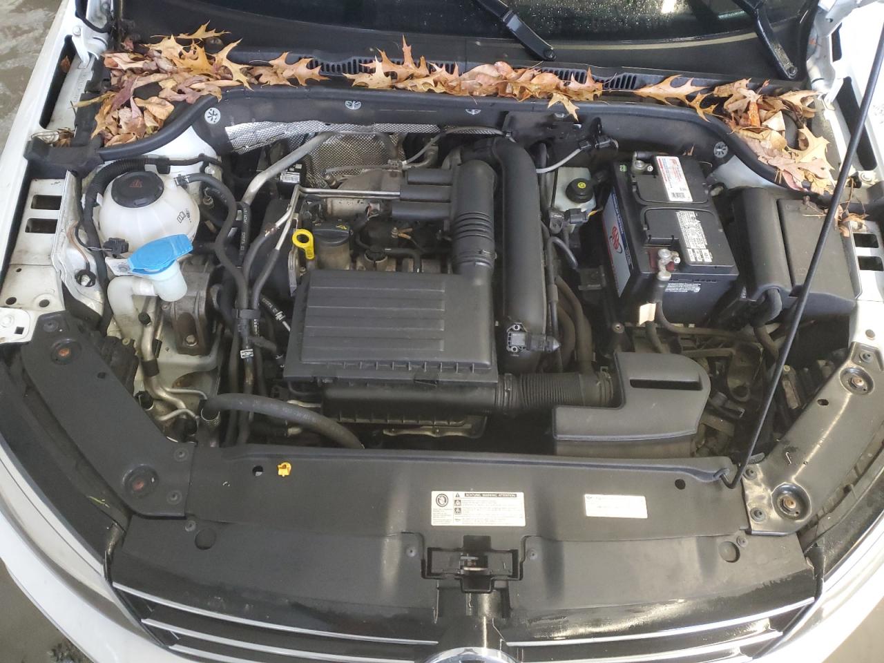 2018 Volkswagen Jetta - Image 11