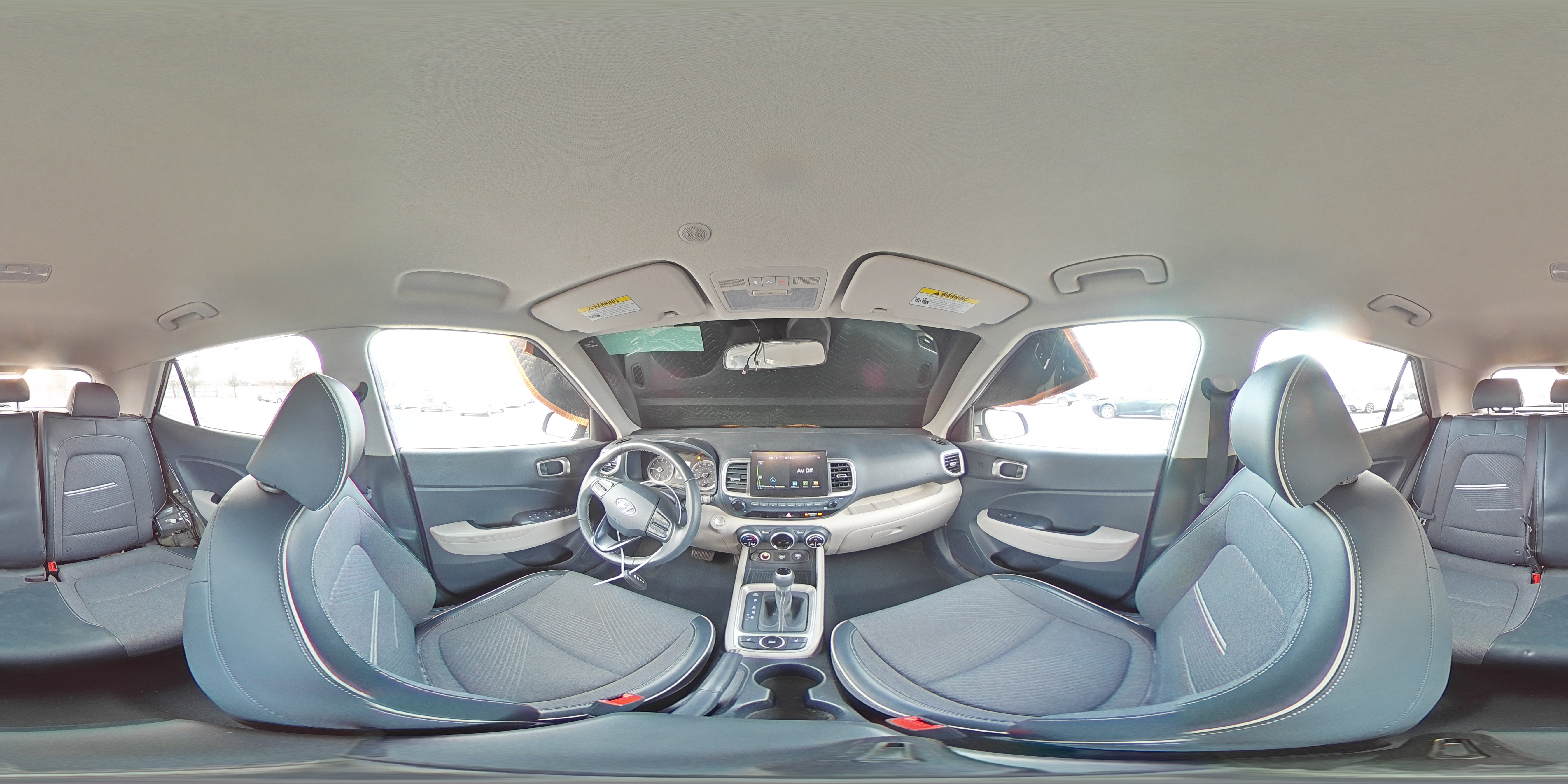 2020 Hyundai Venue - Image 14