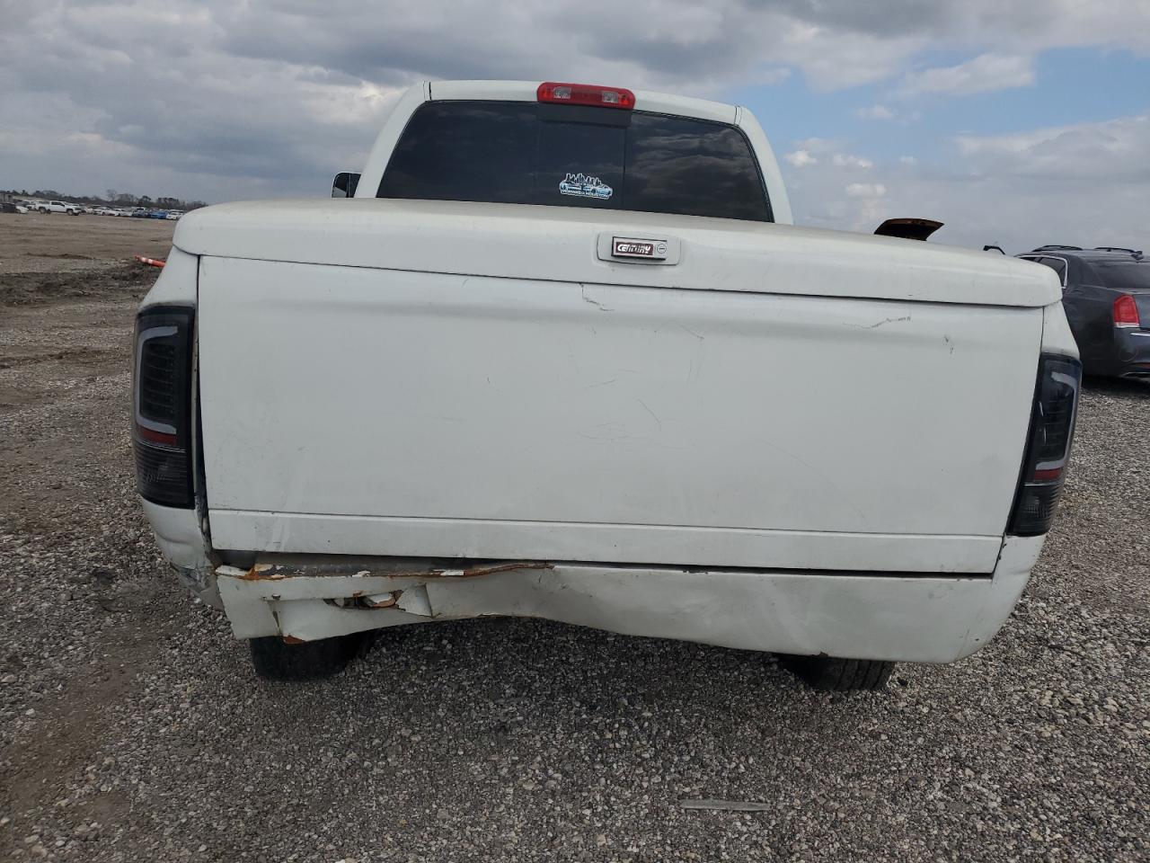 2004 Dodge RAM - Image 6