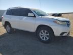 2012 Toyota Highlander Base de vânzare în Adelanto, CA - Burn