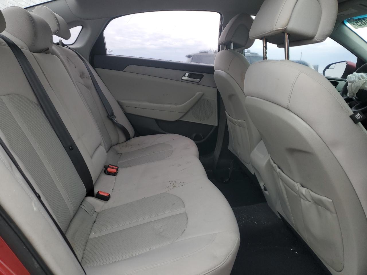 2016 Hyundai Sonata - Image 10