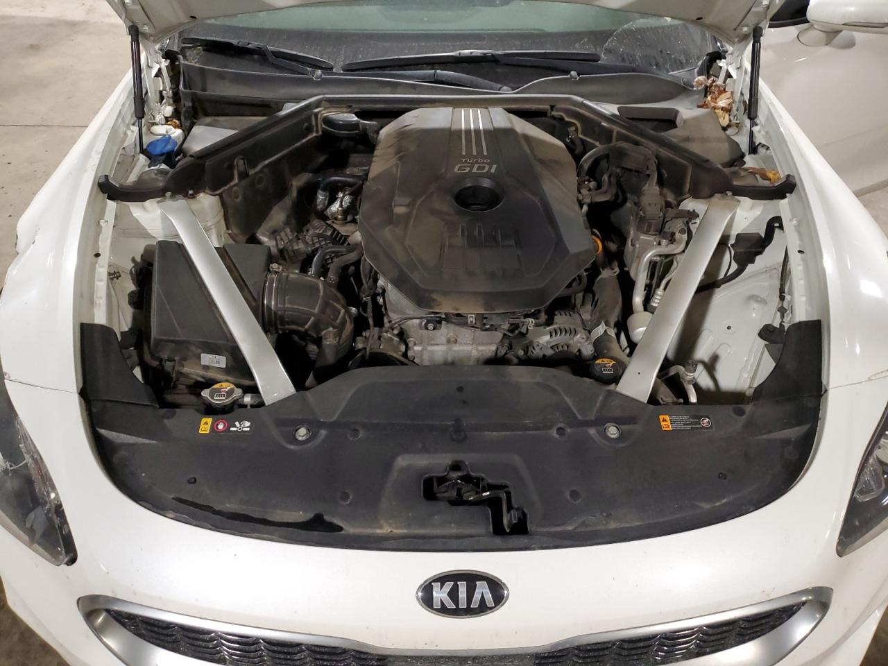 2018 Kia Stinger - Image 13